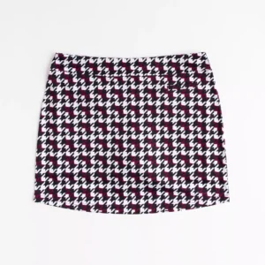 Pebble Beach Houndstooth 16.5" Skort